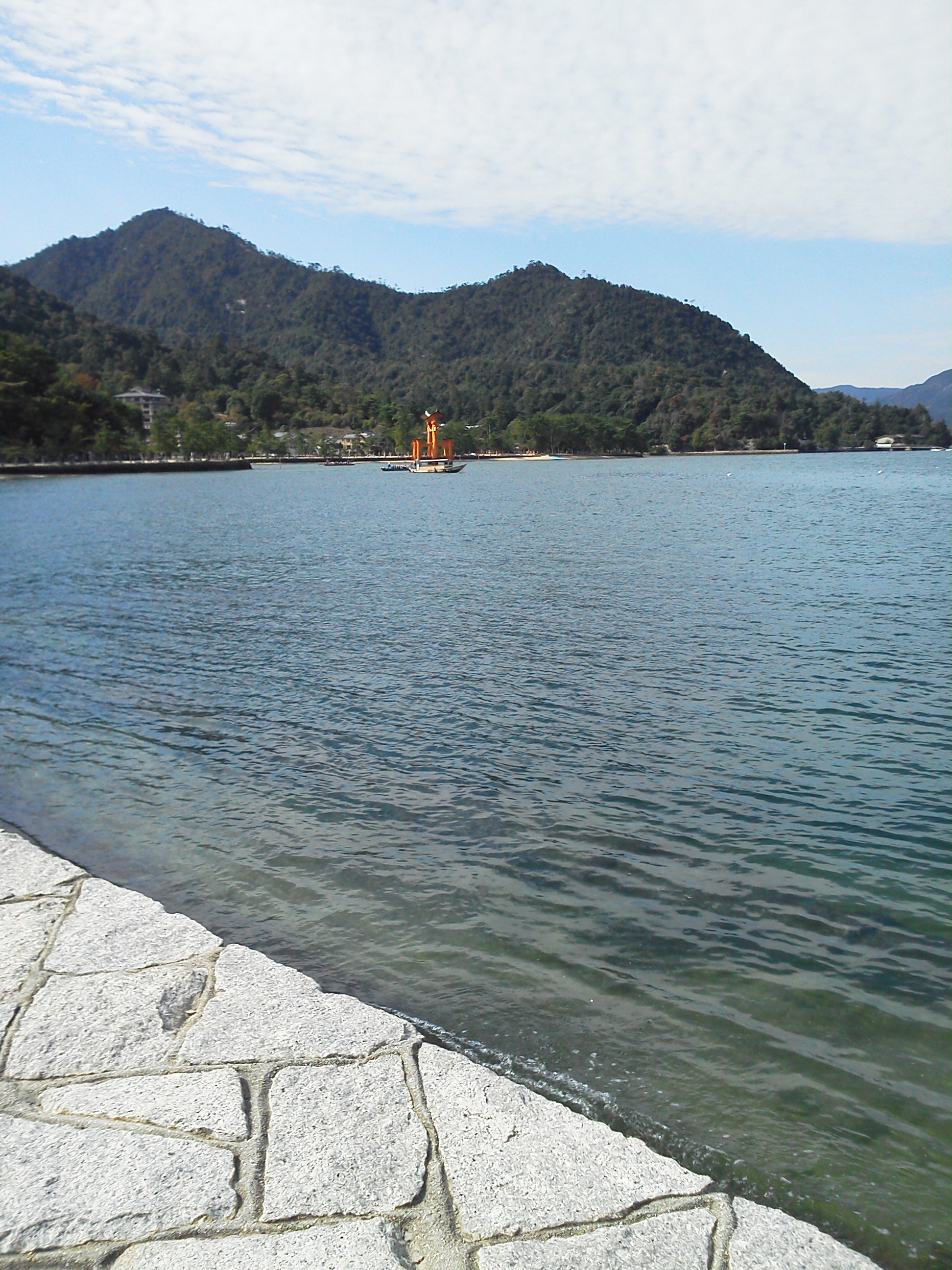 宮島の厳島神社の大鳥居