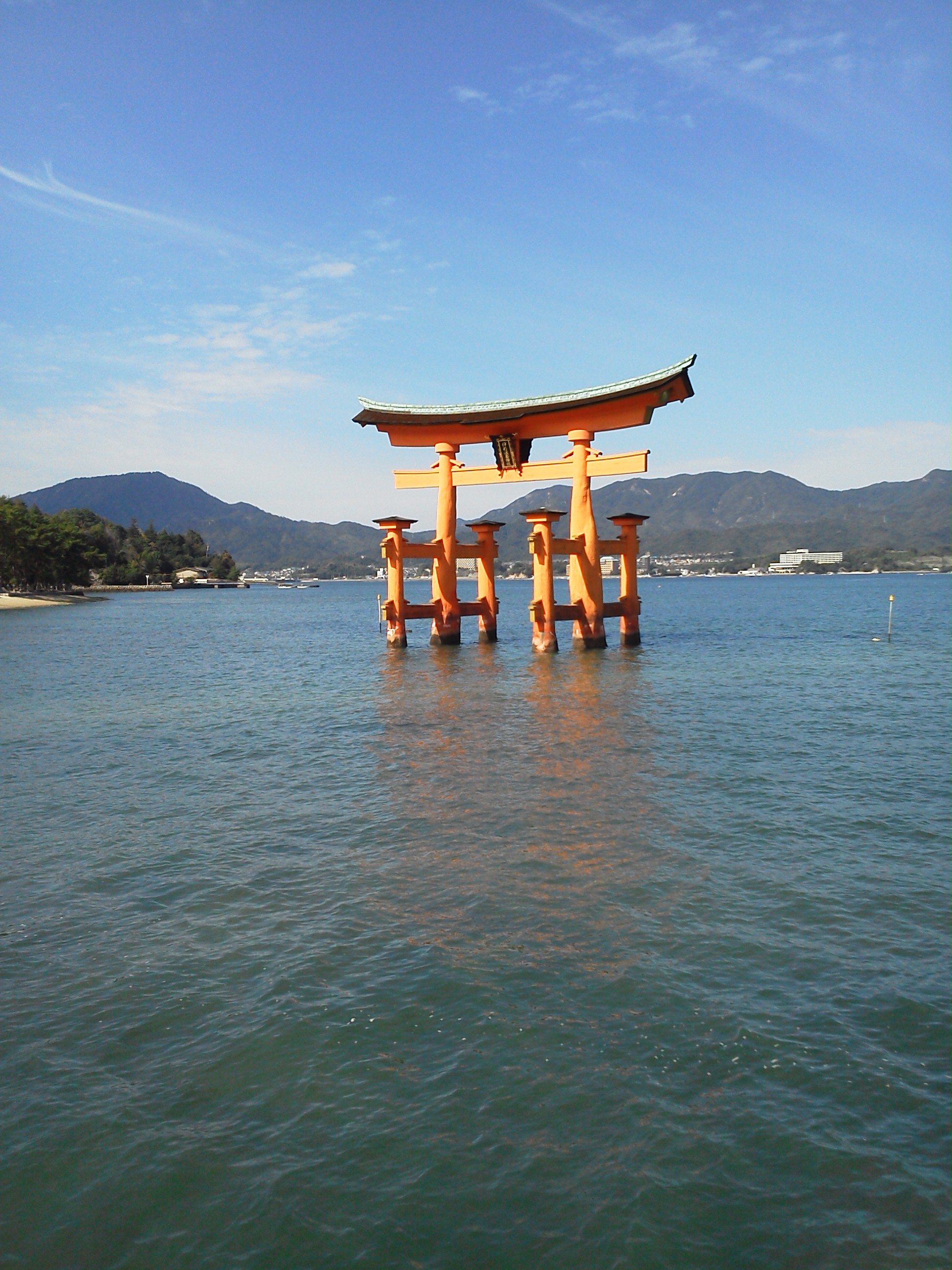 宮島の厳島神社の大鳥居