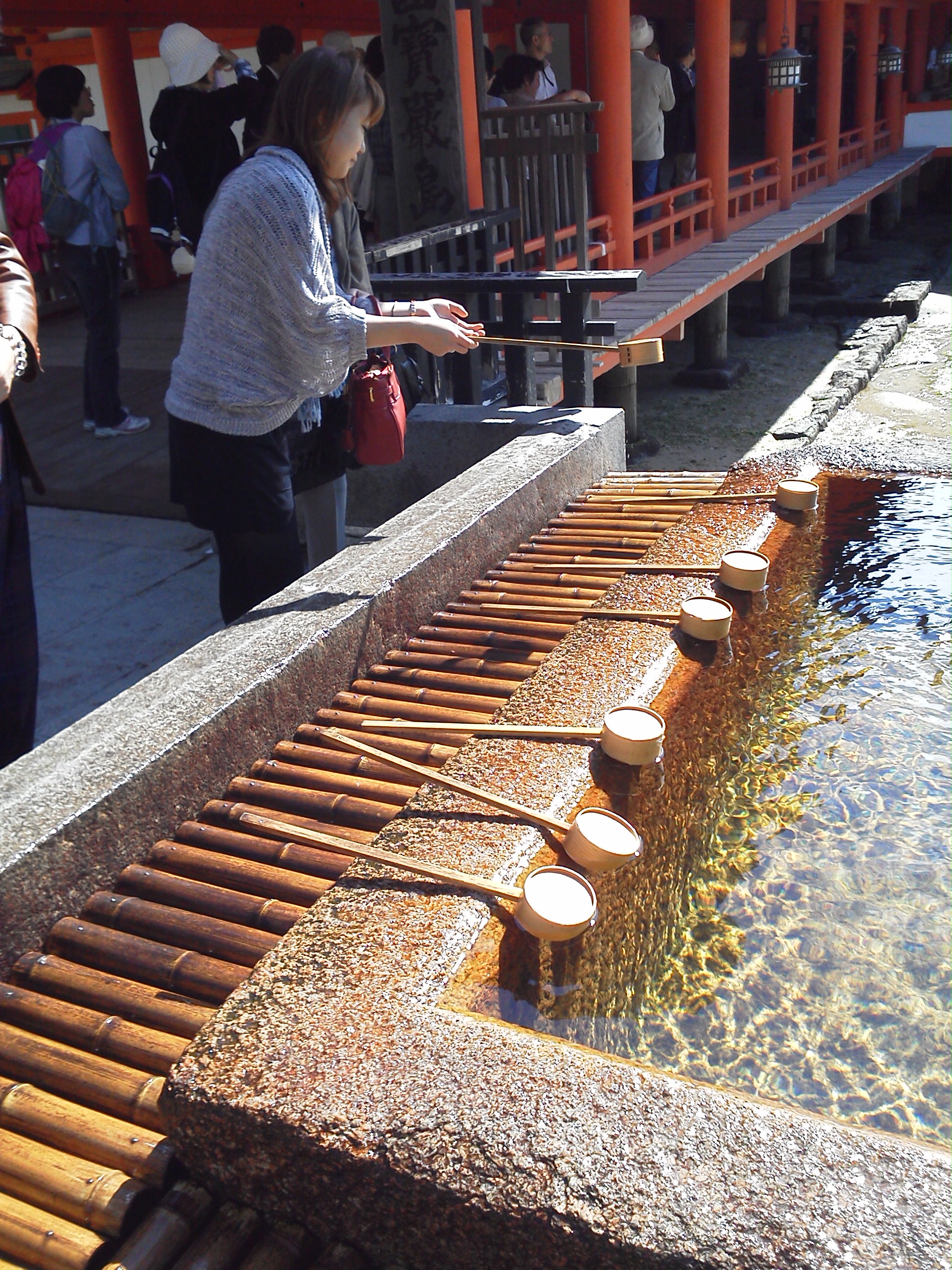 宮島の厳島神社のみたらし